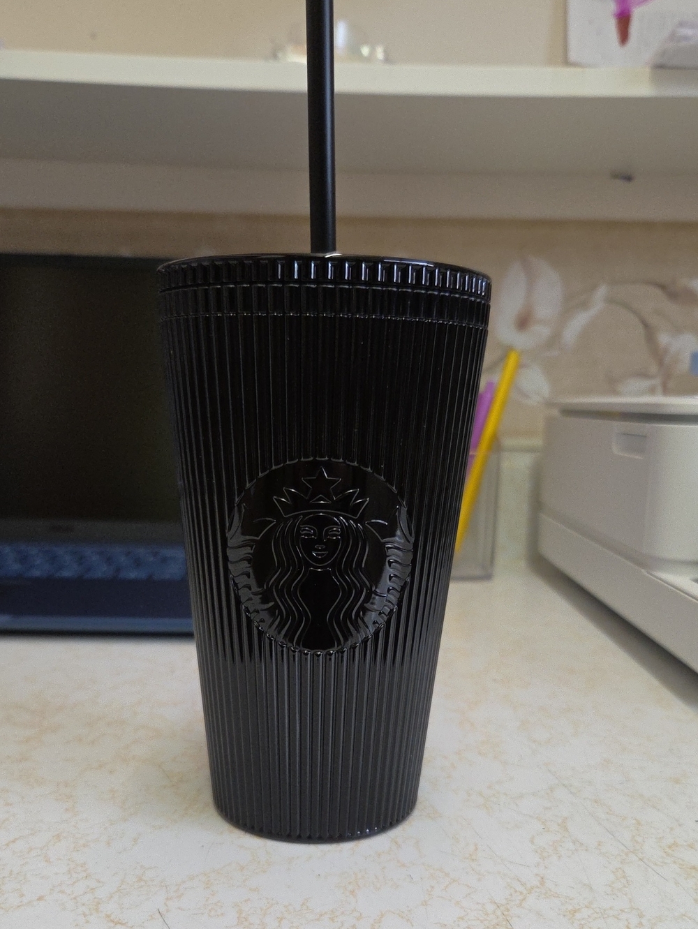 Starbucks Matte Black Ribbed Cold Cup with Straw